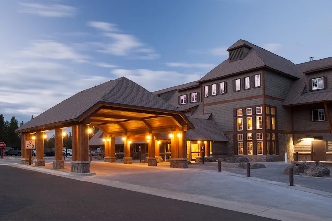 The Ultimate Guide to Where to Stay in Yellowstone National Park